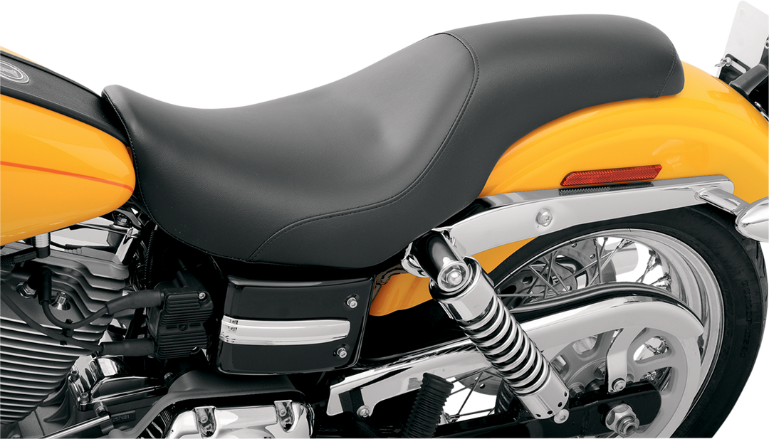 SADDLEMEN Seat - Profiler™ - Black - Smooth - Dyna '06-'17 806-04-047