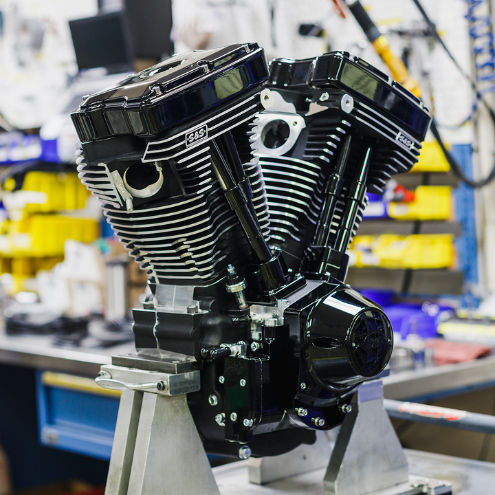 S&S CYCLE V124 Long Block Engine - Black Edition - Big Twin | Custom Chasis w/Alternator-Style Primary 310-1158