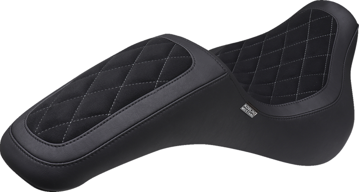 MUSTANG Signature Series Fastback™ - Vinyl/Alcantara® - Diamond Stitch w/ Gun Metal Thread - FX '18-'25 76321GM