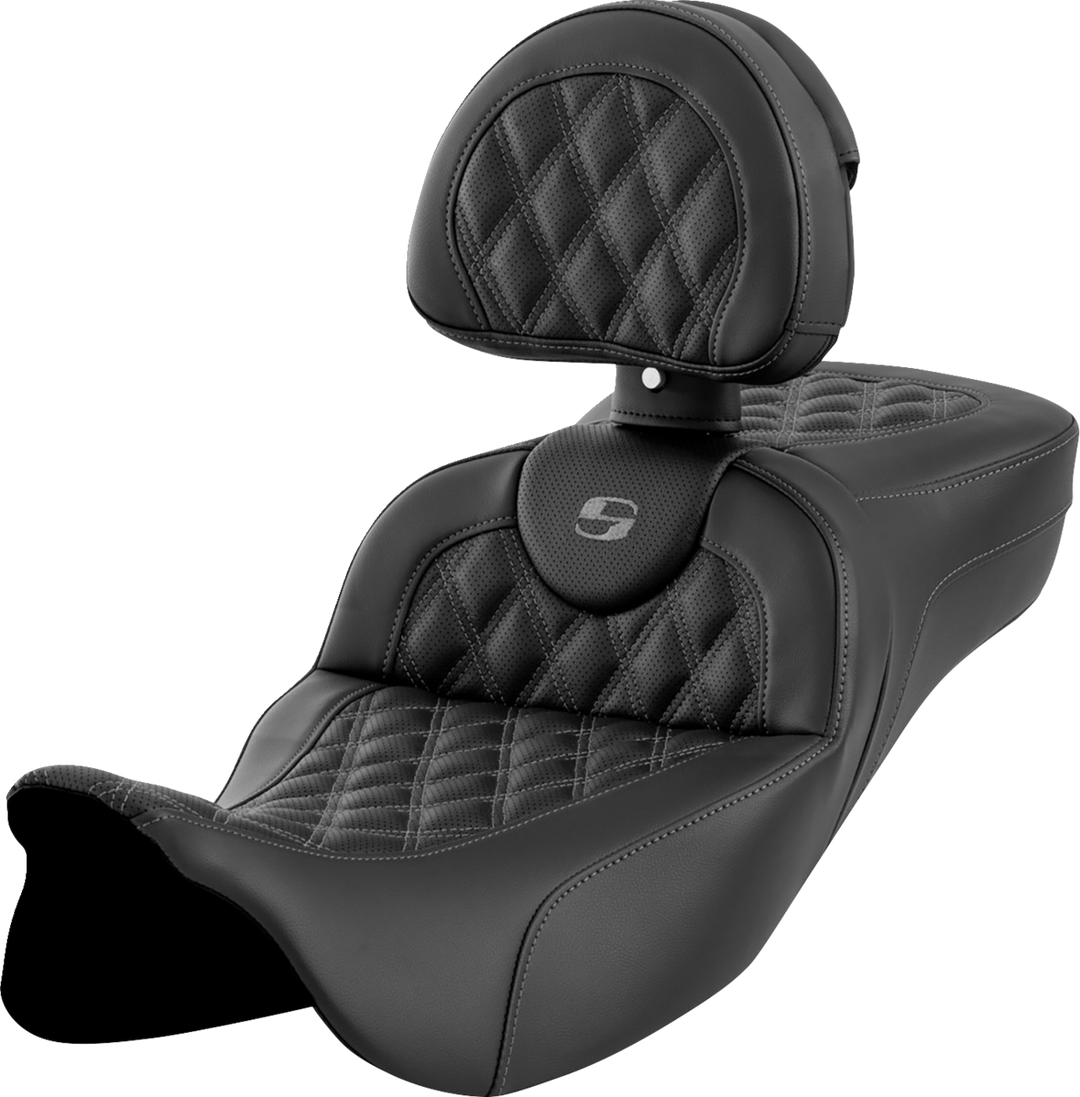 SADDLEMEN Roadsofa™ Extended Reach Seat - Lattice Stitch - Dark Gray Stitch - with Backrest - FL '08-'24 808-07B-184B2