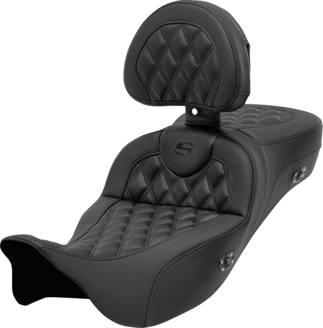 SADDLEMEN Roadsofa™ Extended Reach Seat - with Backrest - Lattice Stitch - Carbon Fiber - FL '08-'23 808-07B-207C0