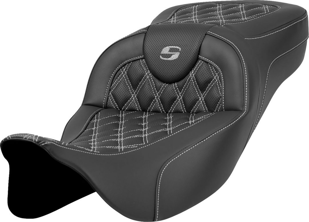 SADDLEMEN Extended Reach Roadsofa™ Seat - Lattice Stitch - Silver Stitch - without Backrest - FL '08-'24 808-07B-18405