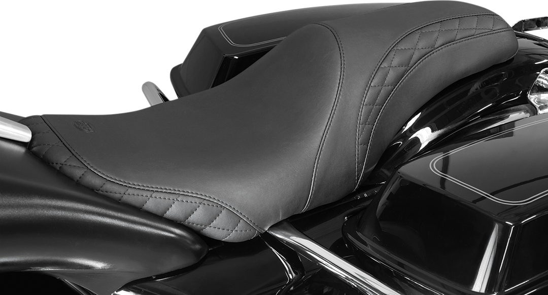 MUSTANG Seat - Tripper Fastback™ - Stitched w/ Small Diamond-Stitched Inlays - Black - FL '08-'25 75269