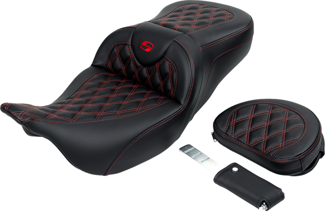 SADDLEMEN Roadsofa™ Seat - with Backrest - Red Stitch - FL '08-'23 808-07B-182B4