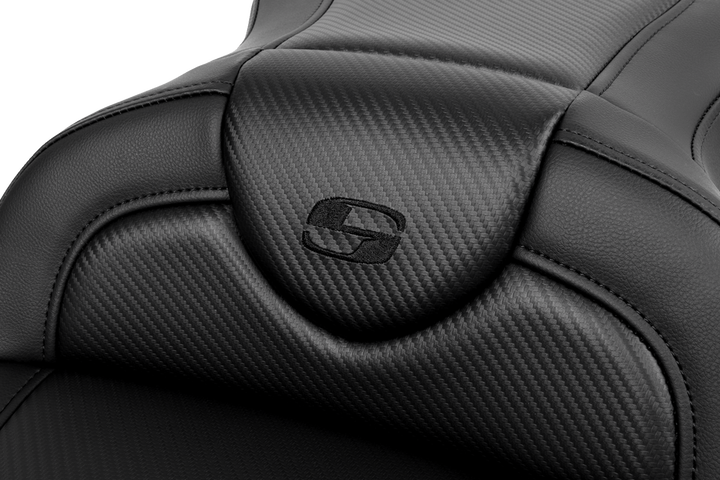 SADDLEMEN Roadsofa™ Seat - without Backrest - Carbon Fiber - Black Stitch - 'FL '08-'19 808-07B-18500