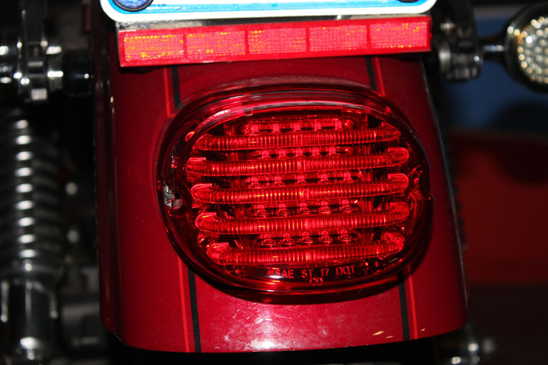 CUSTOM DYNAMICS Taillight - without License Plate Illumination Window - Red PB-TL-LP-R