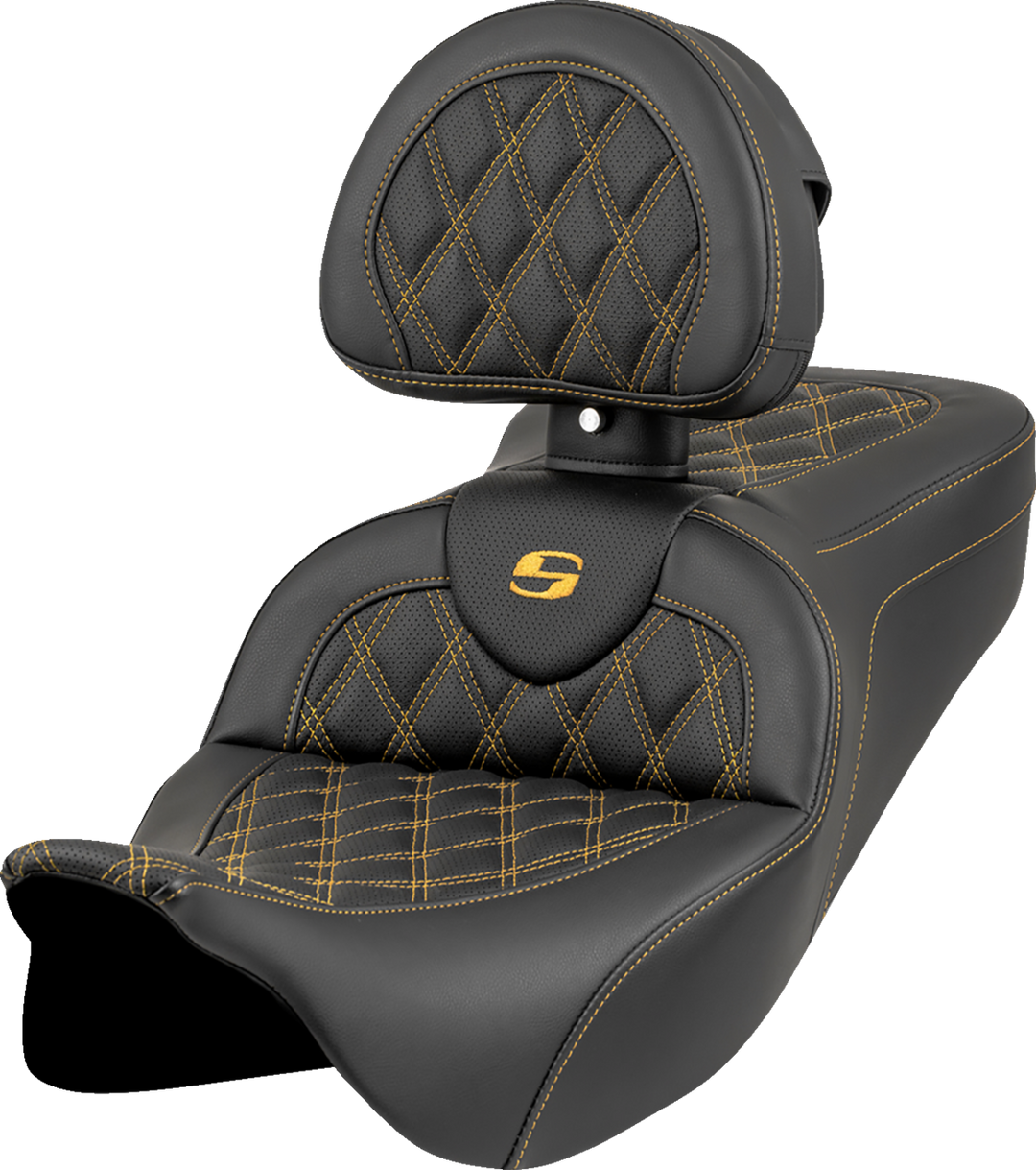 SADDLEMEN Roadsofa™ Seat - Lattice Stitch - Gold Stitch - w/ Backrest - FL '08-'23 808-07B-182B7