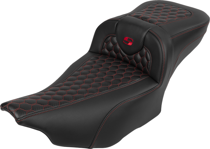SADDLEMEN Roadsofa™ Extended Reach Seat - with Backrest - Honeycomb - Red Stitch - FLTR/FLHX '23-'24 823-07-190B4