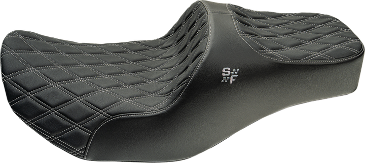SLYFOX Chariot Seat - Silver Double Diamond Stitch - Silver Logo - FLH/FLT '09-'23.5 4723D