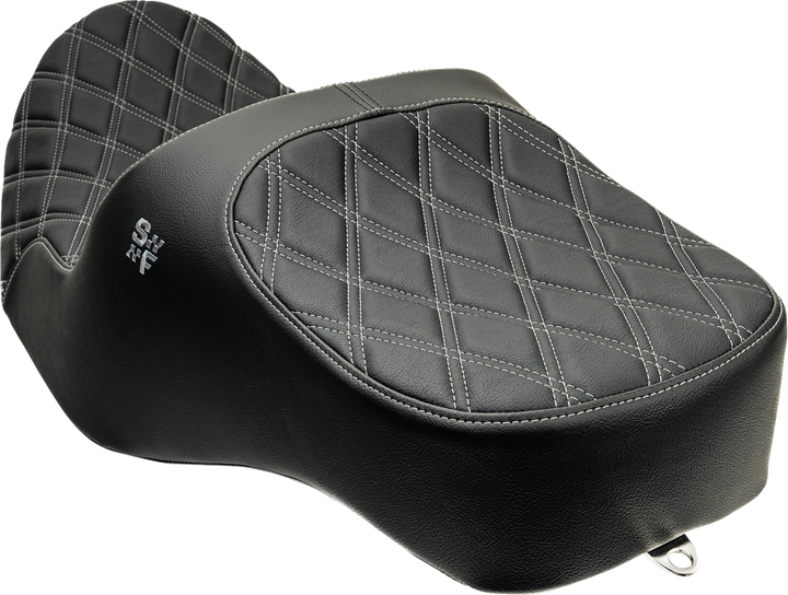 SLYFOX Chariot Seat - Silver Double Diamond Stitch - Silver Logo - FLH/FLT '23.5-'26 4729D
