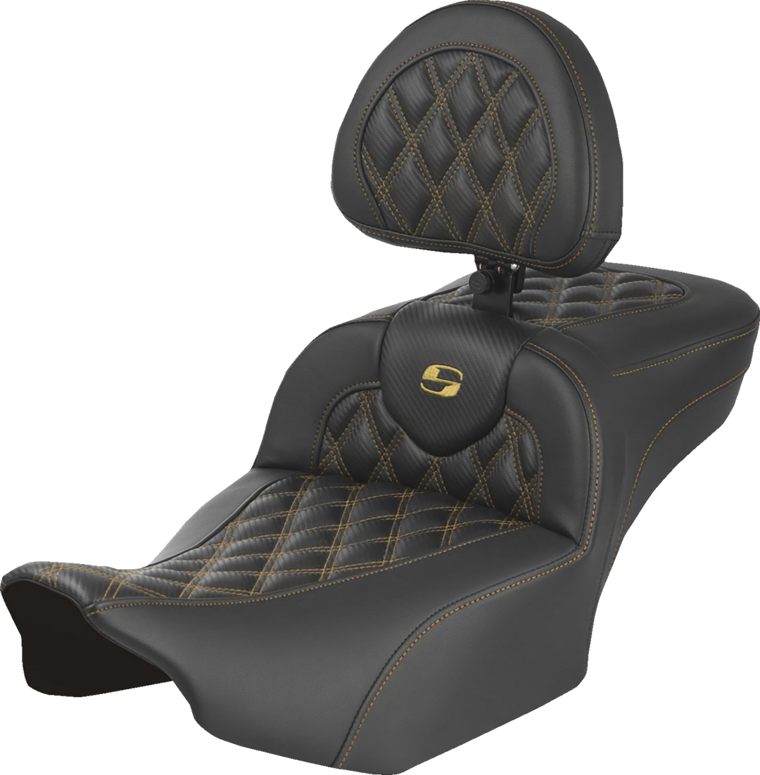 SADDLEMEN Extended Reach Roadsofa™ Seat - Carbon Fiber - with Backrest - Gold Lattice Stitch - FLH/FLT '23-'25 823-07-207B7