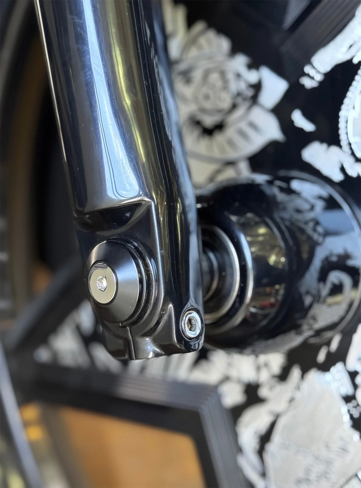 PAUL YAFFE BAGGER NATION Y-Axle with Smooth Style Axle Cover Kit - Custom - Front - Black - 1" PYO:YAXLE-07-SM-B