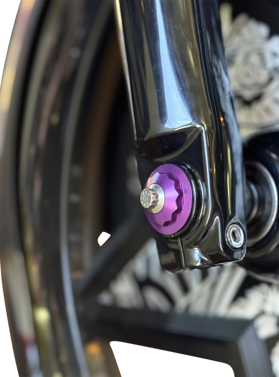 PAUL YAFFE BAGGER NATION Y-Axle with 12 Point Style Axle Cover Kit - Custom - Front - Purple - 25 mm PYO:YAXLE-08-TP-PR