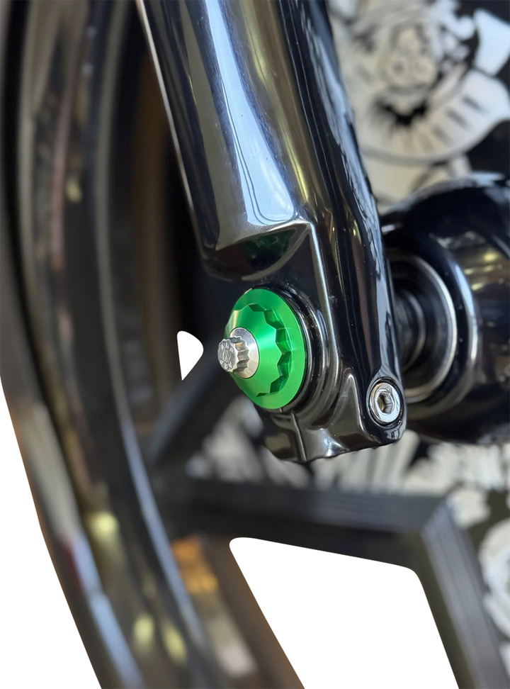 PAUL YAFFE BAGGER NATION Y-Axle with 12 Point Style Axle Cover Kit - Custom - Front - Green - 25 mm PYO:YAXLE-08-TP-GN