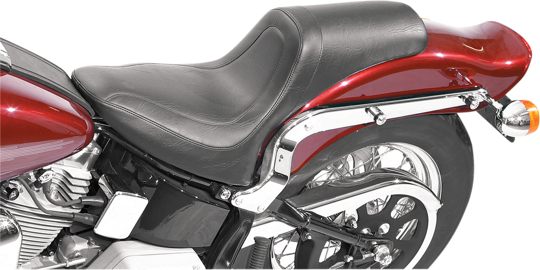 MUSTANG Seat - Fastback™ - Stitched - Black - Softail '00-'05 75779