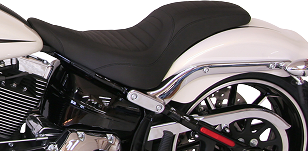 MUSTANG Tripper™ Fastback Seat - Front Tuck-n-Roll - Black - FXSB '13-'17 76781