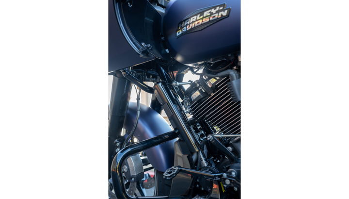 Kodlin USA Water Reservoir Cover - Gloss Black - 23.5-Up Street Glide and Road Glide -K25415