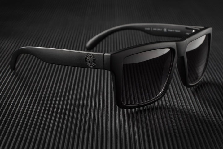 Heatwave Visual Vise Sunglasses: Black (4758692626509)
